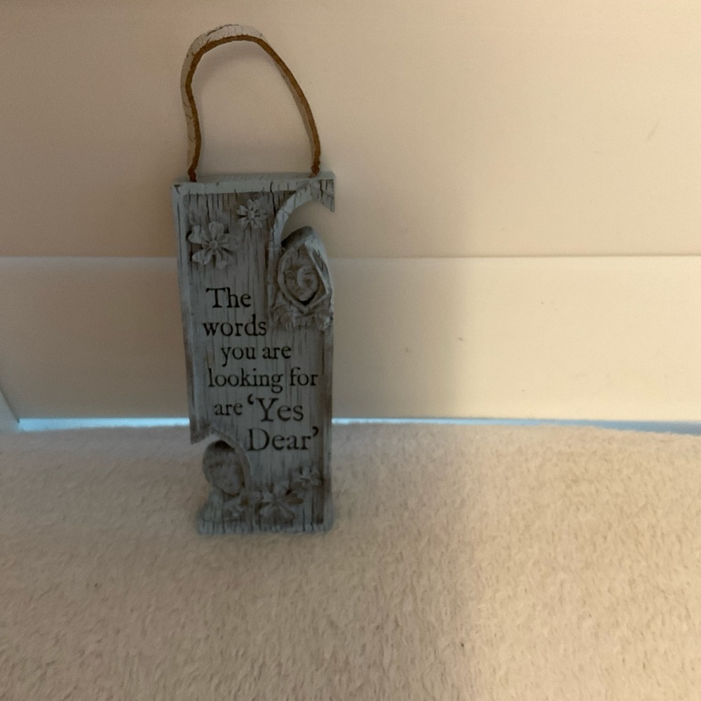 Gray 'Yes Dear' Decorative Wall Plaque - Farmhouse Accent